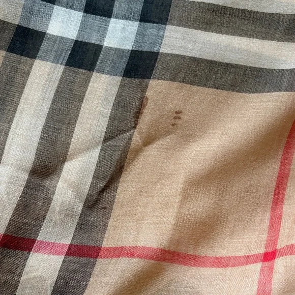 Burberry Beige and Black Check Scarf - Picture 5 of 6